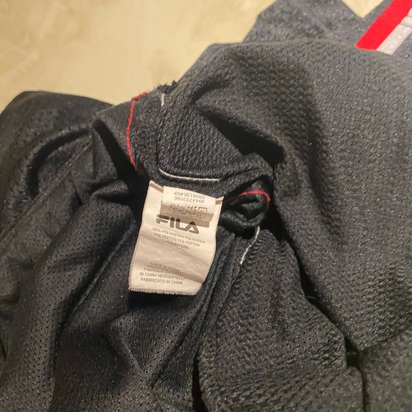 Men’s FILA shorts - Picture 5 of 6